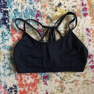 Fabletics strappy back sports bra
